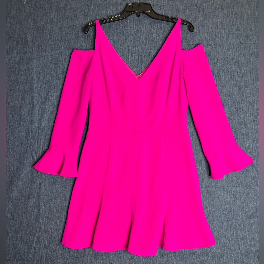 Alexia Admor Hot Pink Cold-Shoulder V-Neck Long Sleeve Mini Dress